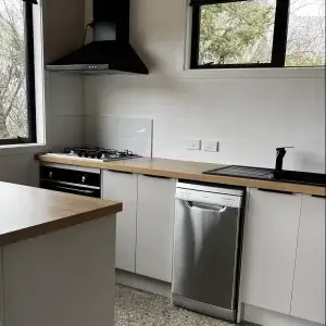 Kitchen deep cleaning